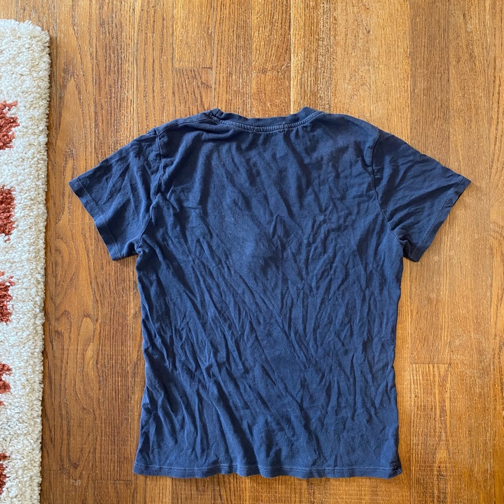 Brandy Melville Navy Blue Los Angeles Baby Tee - Picture 2 of 3